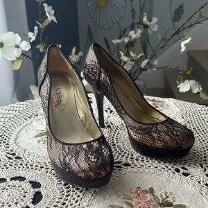 Guess super sexy heels. Pre-owned. size 7
